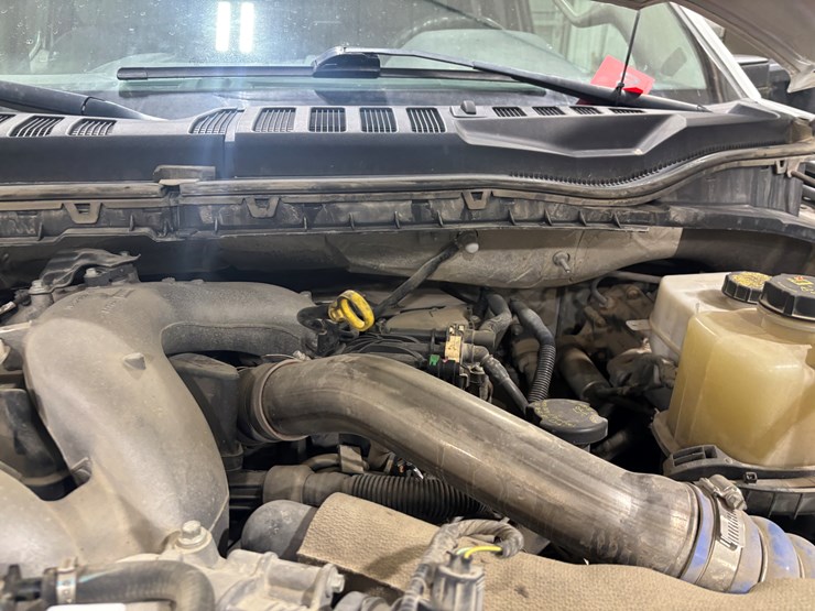 2022-ford-f550-sd-image-25