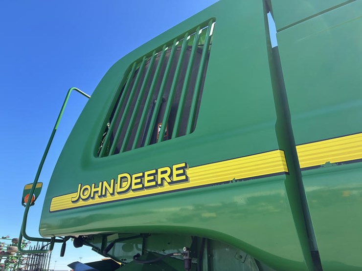 2005-john-deere-9660-sts-image-50