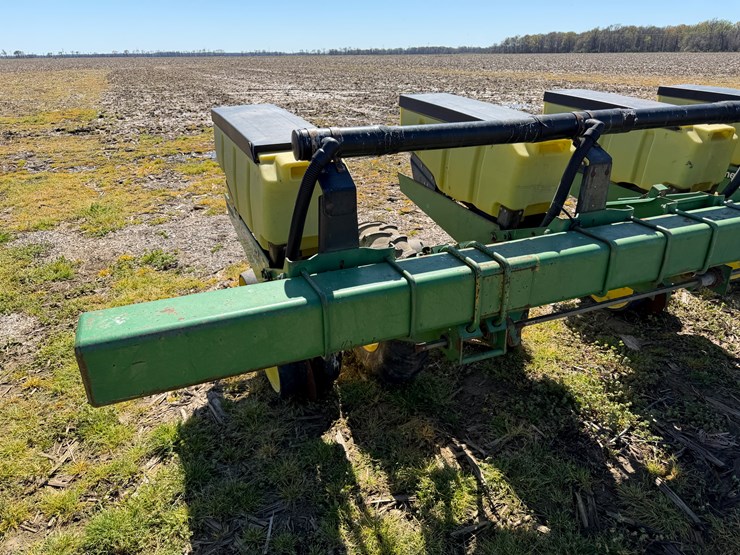 john-deere-7300-image-92