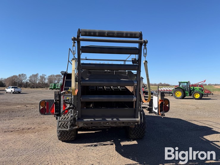 2024-massey-ferguson-lb2234xd-image-6