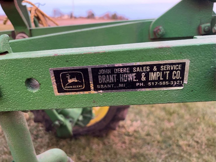 john-deere-14-image-34