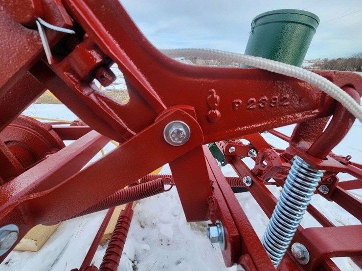 case-two-row-corn-planter-image-6