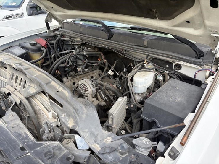 2013-chevrolet-2500-image-7