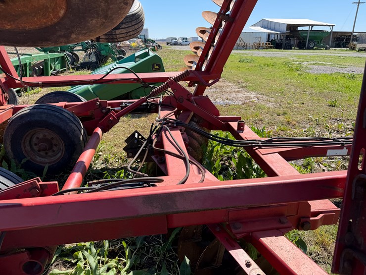 case-ih-3900dh-image-55