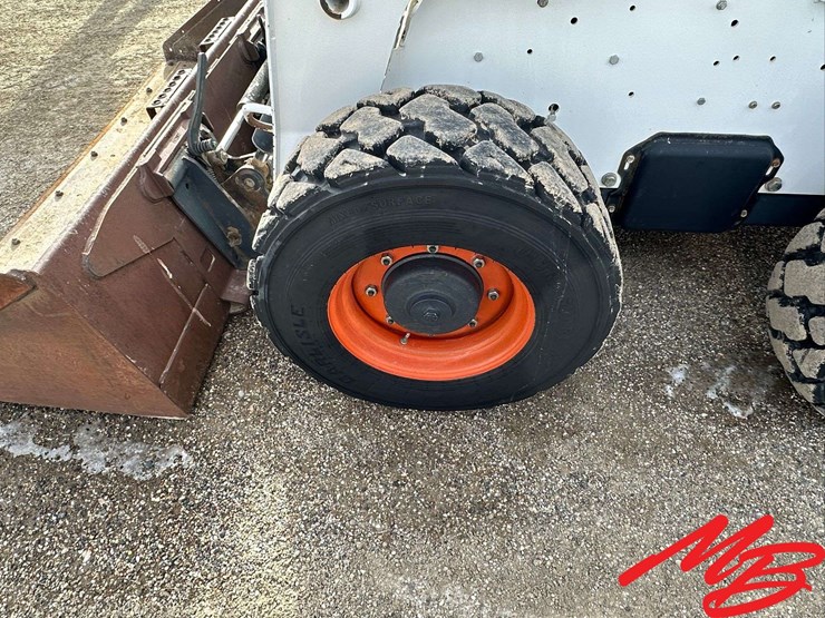 2008-bobcat-a300-image-10