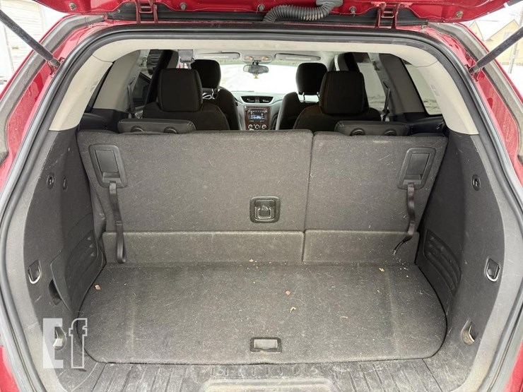 2014-chevrolet-traverse-image-16