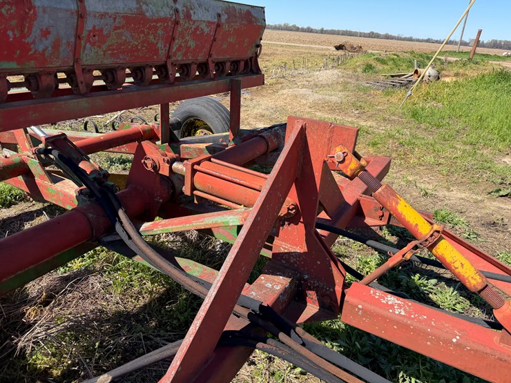 #42473-•-levee-squeeze-w/seeder-109-image-40