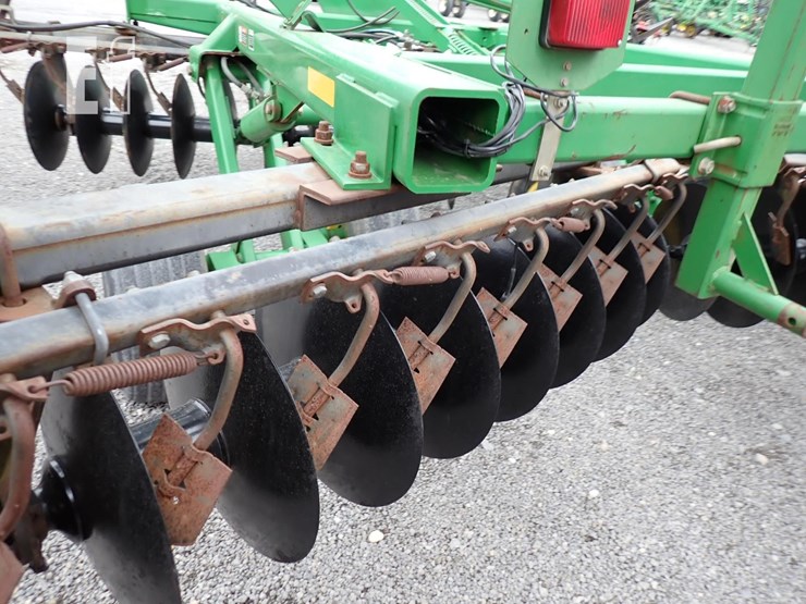 john-deere-637-image-10