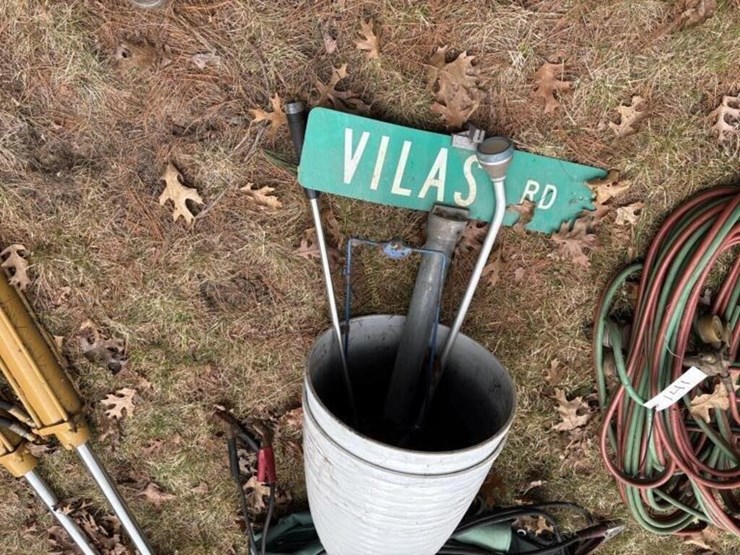 jumper-cables,-tarp,-street-sign-etc-image-2