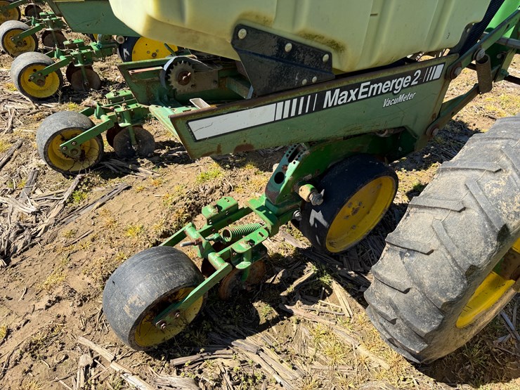 john-deere-1720-image-24