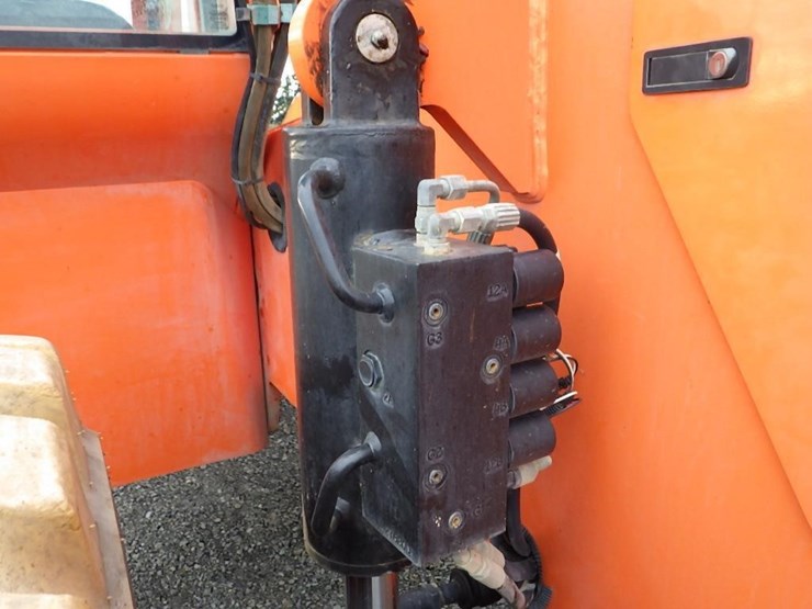 sky-trak-10054-image-28