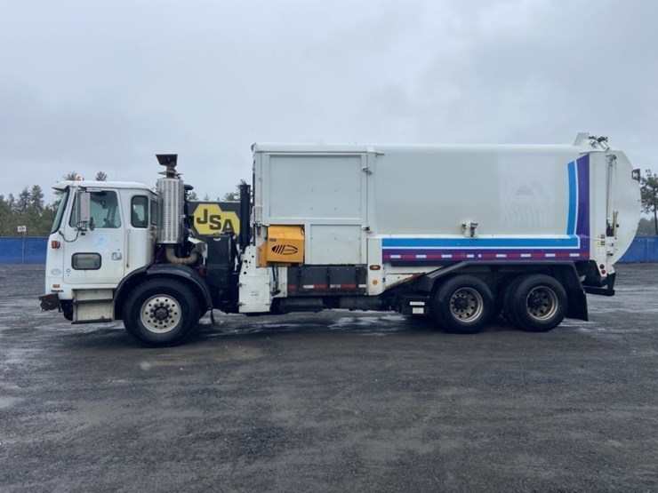 2010-autocar-xpeditor-image-2