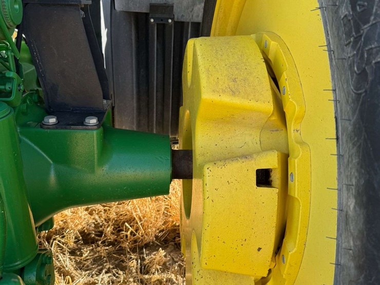 2015-john-deere-7210r-image-21