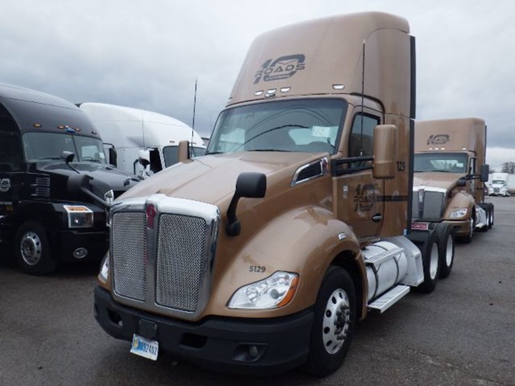 2022-kenworth-t680-image-1