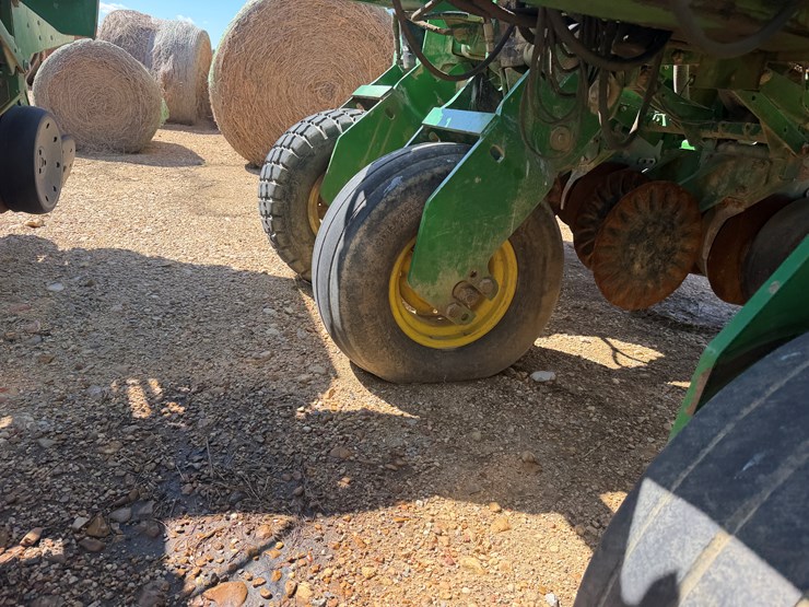 john-deere-1780-image-35