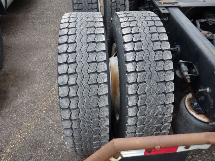 2016-international-8600-image-11