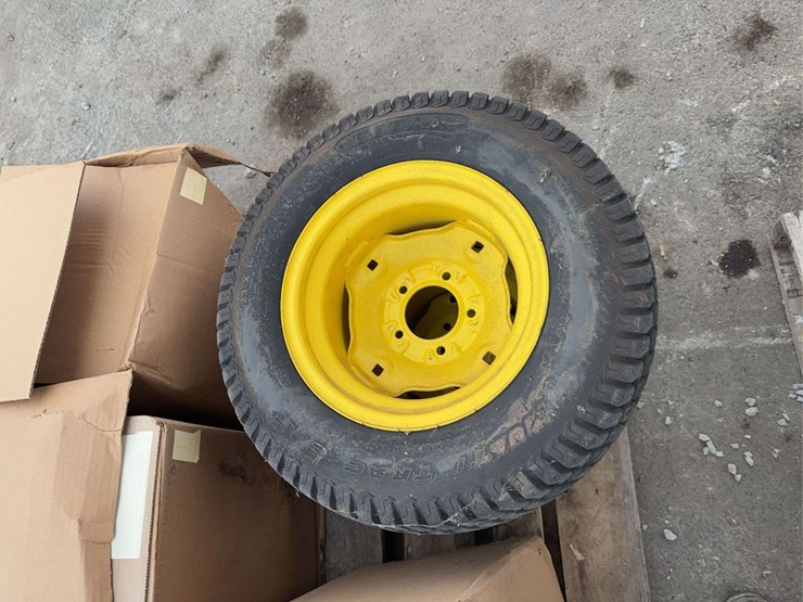 tractor-seats-and-tires-image-5