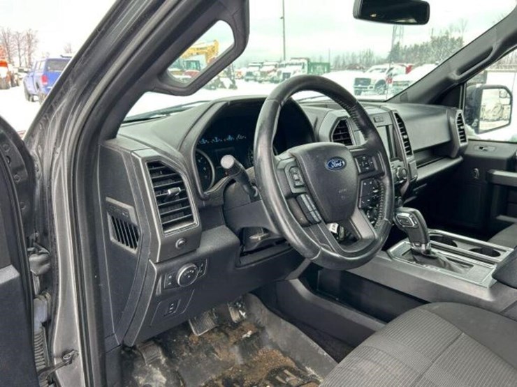 2017-ford-f150-xlt-image-23