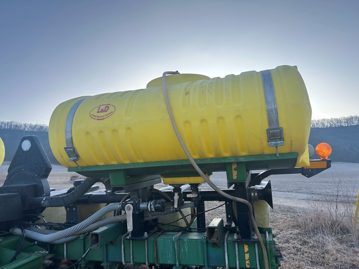 john-deere-12-image-9