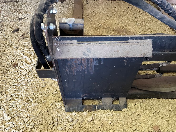 #2485-•-wolverine-hydraulic-skid-steer-pallet-forks-image-6