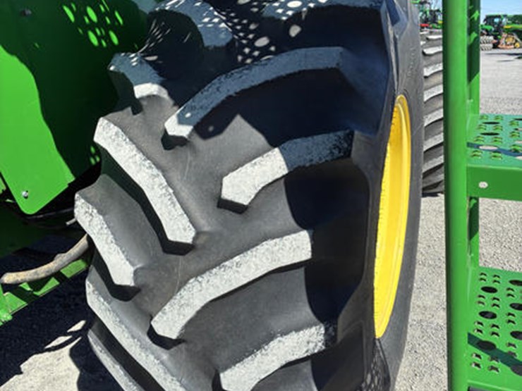 2005-john-deere-9660-sts-image-10