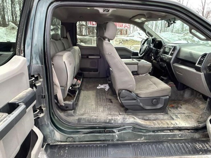 2016-ford-f150-xlt-image-29