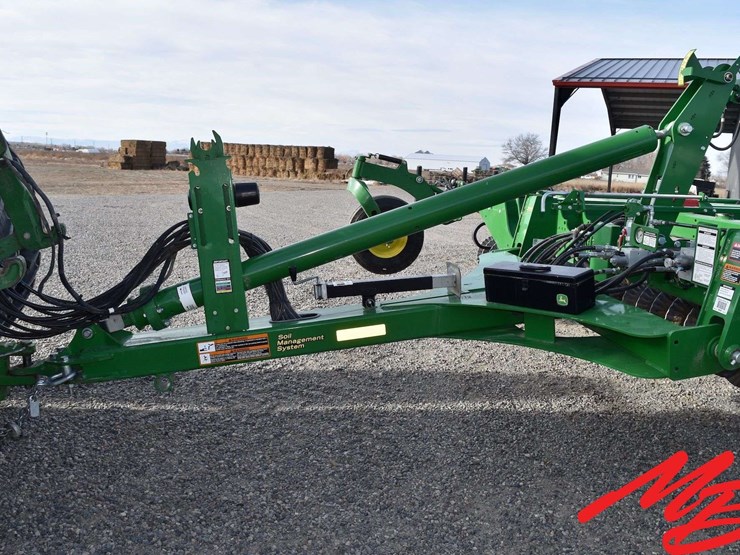 2019-john-deere-2660vt-image-27