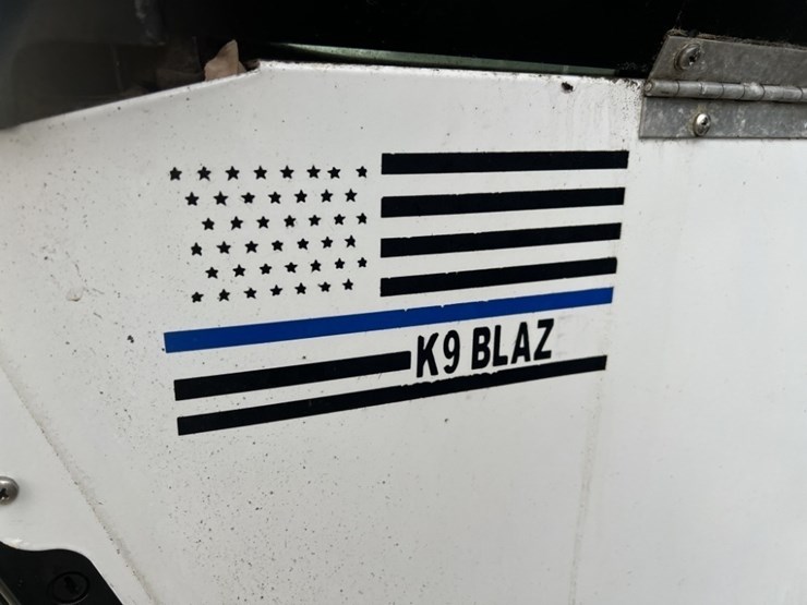 2016-ford-explorer-image-21