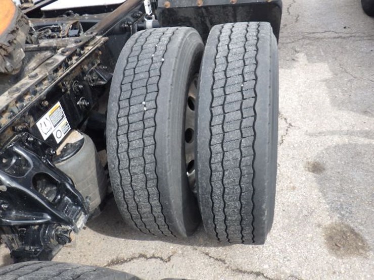 2022-kenworth-t680-image-6