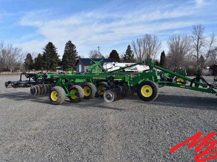 2019-john-deere-2660vt-image-16