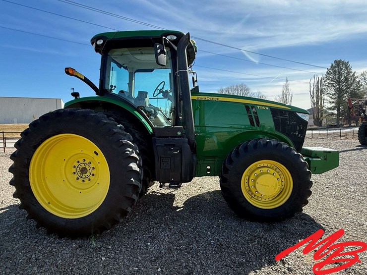 2011-john-deere-7215r-image-4