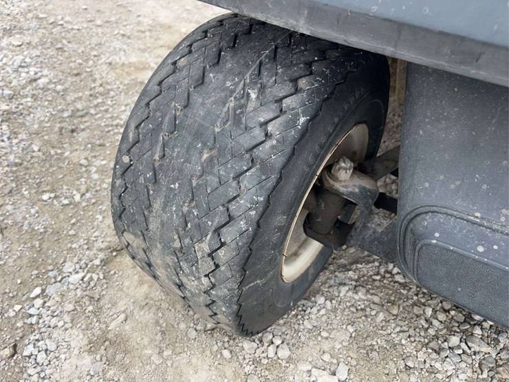 ez-go-golf-cart-image-10