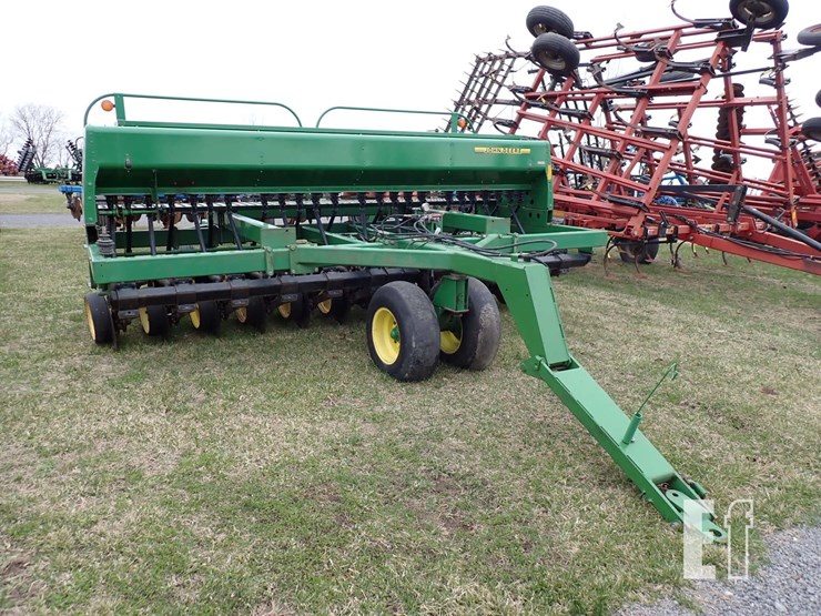 john-deere-750-image-2