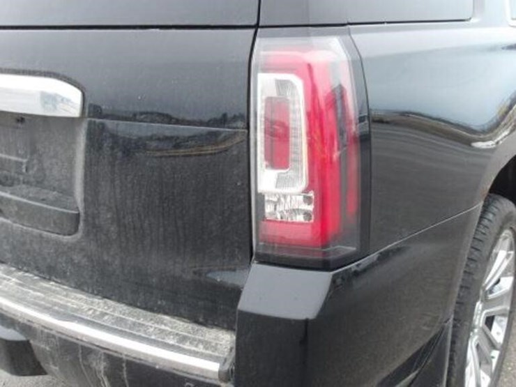 2016-gmc-yukon-denali-image-78