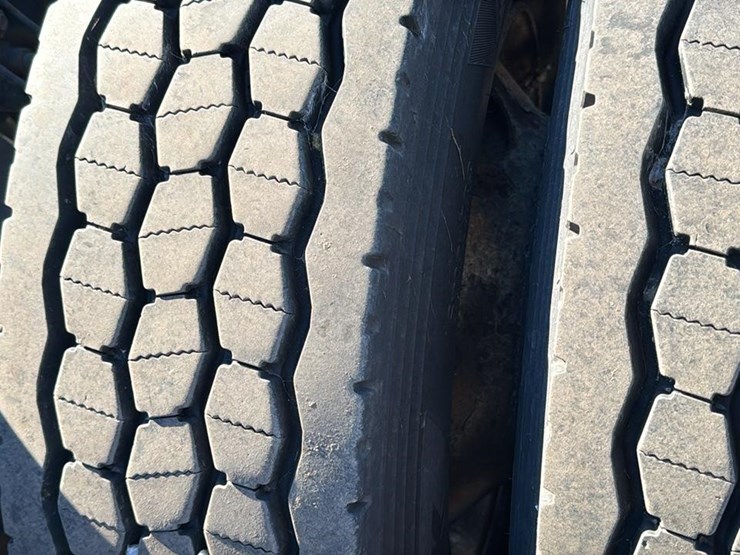 2000-international-9900-image-21