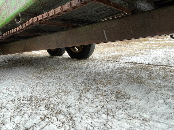 john-deere-680-image-11