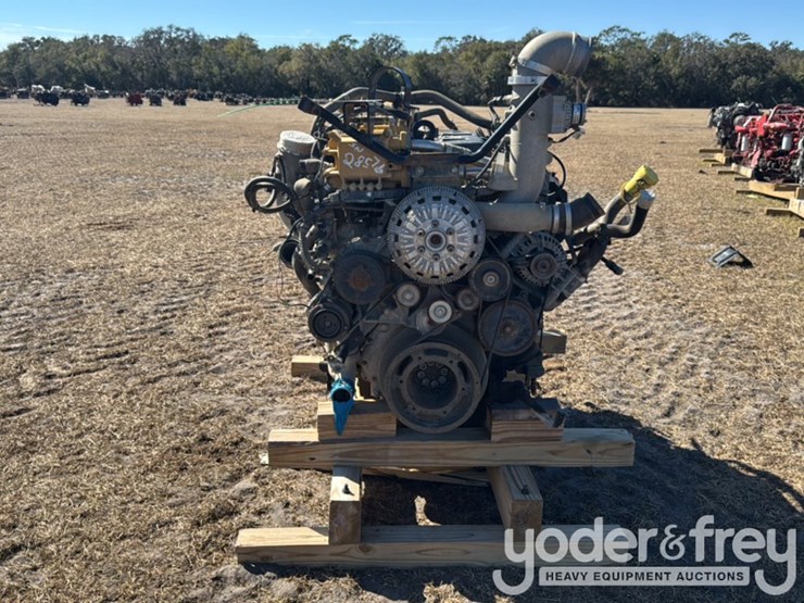 caterpillar-12-image-8