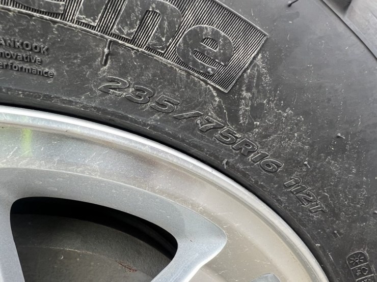 2012-chevrolet-colorado-image-19