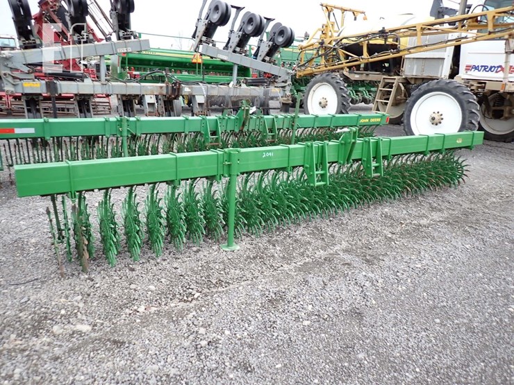 john-deere-400-image-1