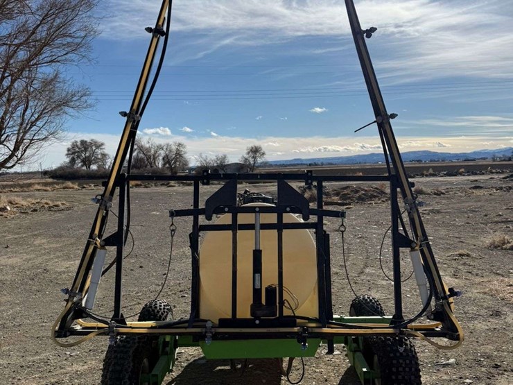 spray-meister-pull-type-sprayer-w/-110-gallon-tank-and-22'w-booms-image-4