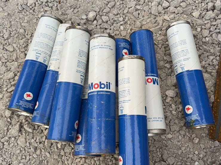 tractor-tires,-grease-and-air-cleaner-image-9