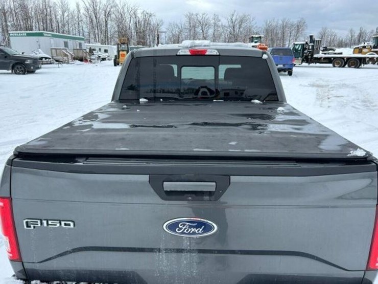 2017-ford-f150-xlt-image-37