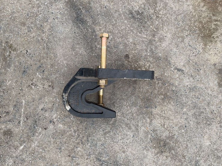 cat-3-quick-hitch-top-hook-image-1