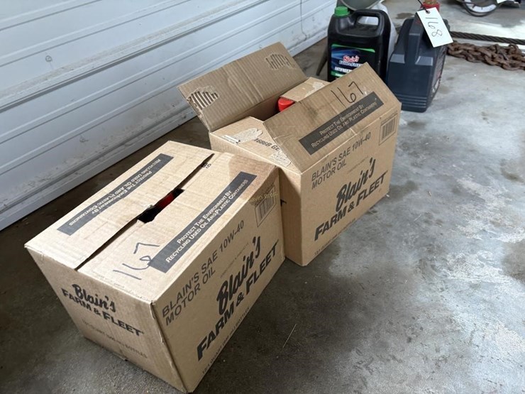 10w-40-motor-oil-image-1