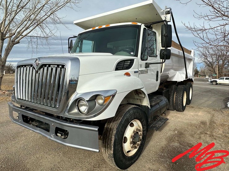 2008-international-7400-image-1