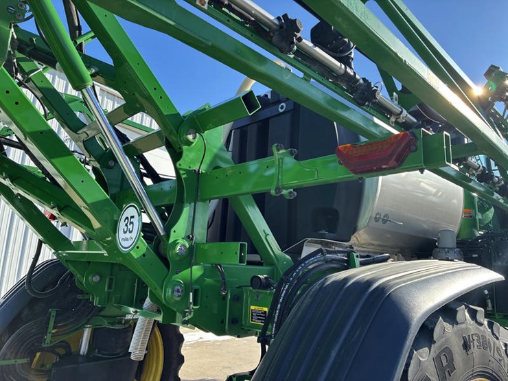 2022-john-deere-410r-image-33