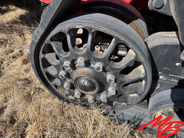 2014-case-ih-400-image-42