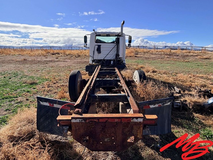 2004-international-8600-image-4