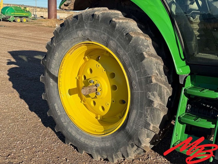2020-john-deere-6120m-image-9