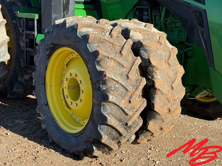 2020-john-deere-8r-410-image-7